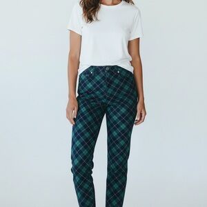 Women’s Crown & Ivy Green and Navy Plaid High-Rise Skinny Pants
